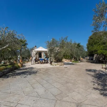 Tiziana Villa *