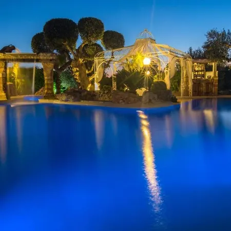 Tiziana Villa *